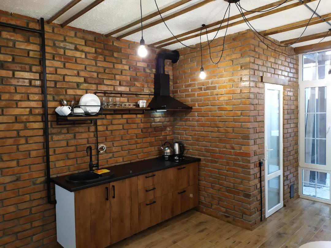 Loft House Aparthotel Одеса Екстериор снимка